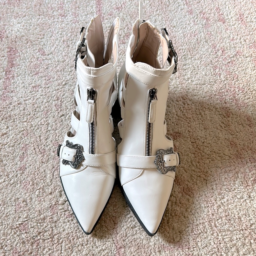 Nine West Carrillo Pointed Toe Boot